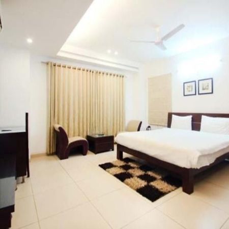 Oyo 14502 Hotel Hill View Guest House Hitech City 하이데라바드 외부 사진